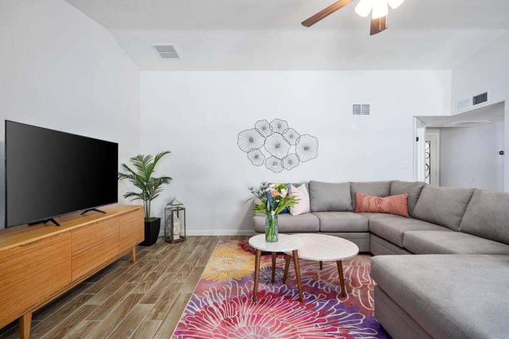הוילה פיניקס Fab Phx Getaway W/ Pool & Fire Pit מראה חיצוני תמונה